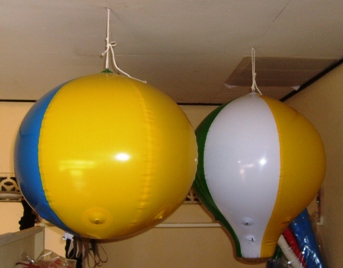 balun gantung buat memamerkan produk display Anda